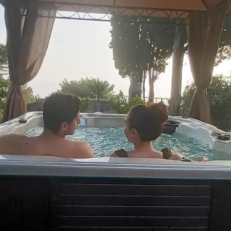 Holiday home Casa Vacanze Da Cristina App C
